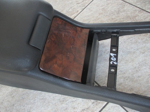 Reposabrazos mercedes clase w210 e negro cubierta raíz año 2000 limpio - Imagen 3 de 5