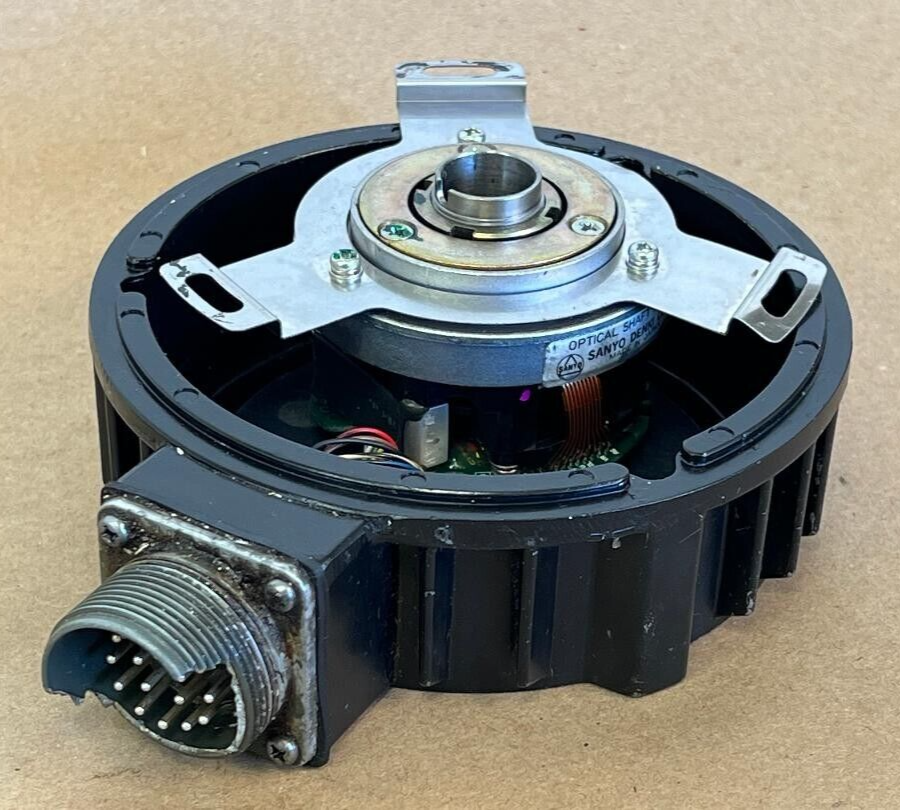 SANYO DENKI OPTICAL SHAFT SERVO MOTOR ENCODER F685000HE7