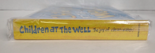 Children At the Well: The Joy of Clean Water, Lora C Redmon, Hardcover, New - Imagen 3 de 3