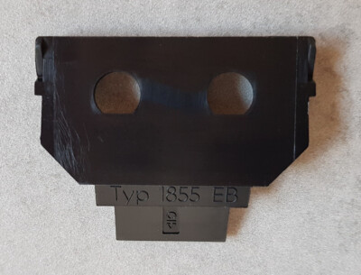 Busch-Jaeger 1855 EB Einsatz für BNC-, TNC-, F-Stecker in Datenhaube 1758-84