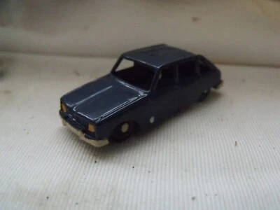 ref A 7 - ho - 1/87 - JOUEF -  RENAULT 16    repeinte  bleu foncé - Photo 1/3