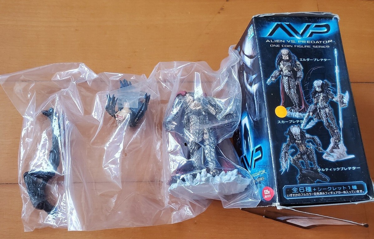 Kotobukiya One Coin Mini Figure Alien Vs Predator Avp