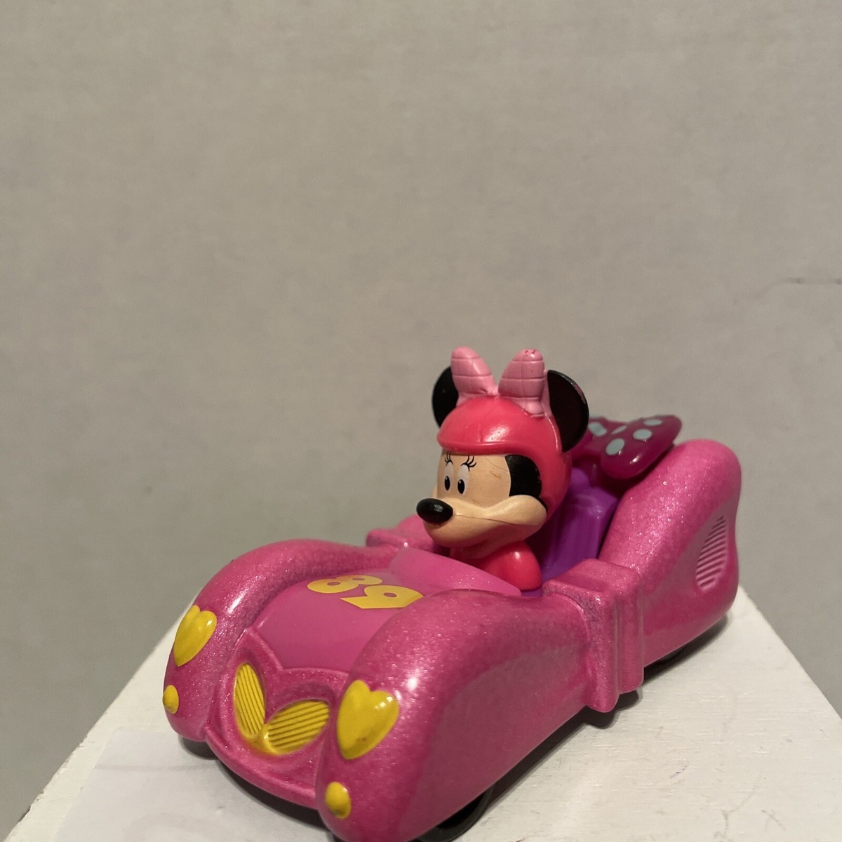 Disney - りん Disney Jr Mickey & The Roadster Racers Diecast MINNIE'S PINK