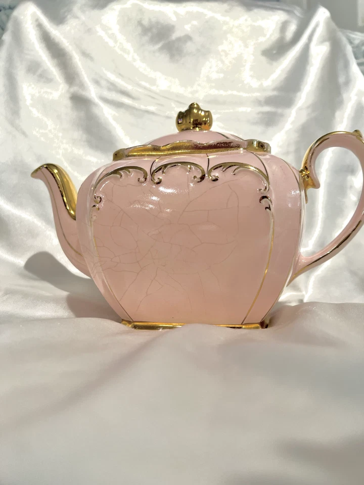 Bule vintage Sadler Cube rosa com dourado. - Imagem 3 de 4