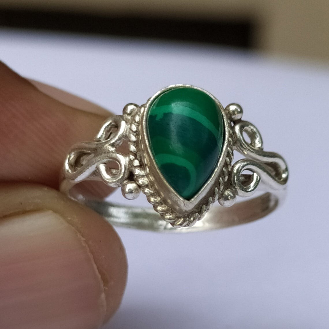 Green Malachite Gemstone Handmade Ring Solid 925 Silver Taurus