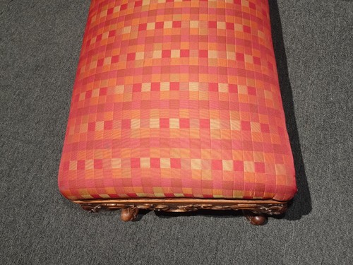 Vintage French Louis Ornate Carved Red Checkered Bedside Bench - Picture 11 of 12