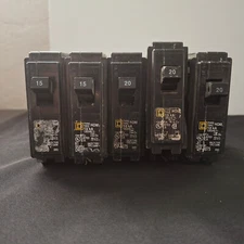 Lot of 5+2 Square D HOM120 Circuit Breaker,  15A + 20A, 120/240V, 1P, + Bonus 2
