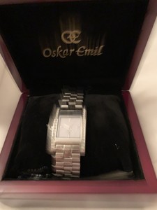 oskar emil watch