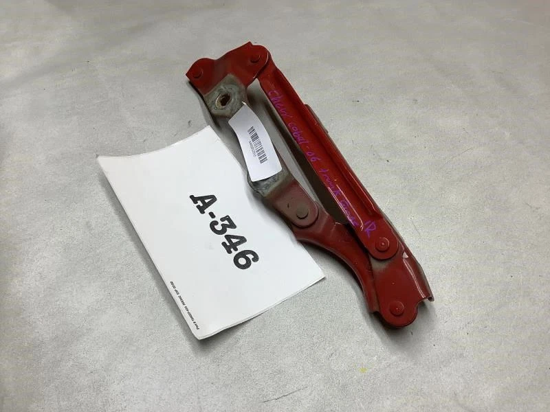 Chevrolet Cobalt LT 2005 tapa maletero derecho bisagra rojo victoria fabricante de equipos originales+ Foto 2 de 4