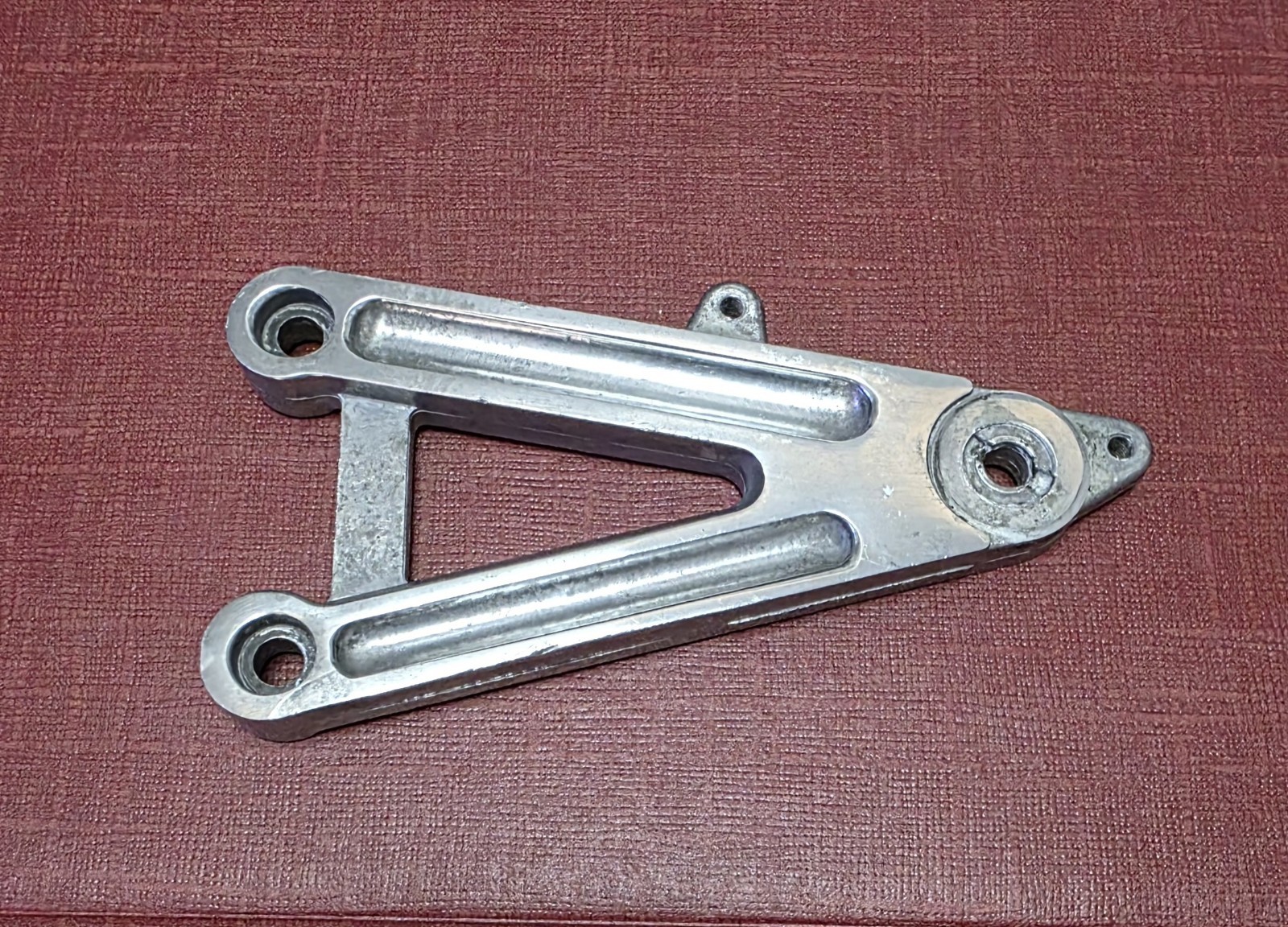 Aprilia Rs 250 Supporto Pedana Sinistra AP8146030