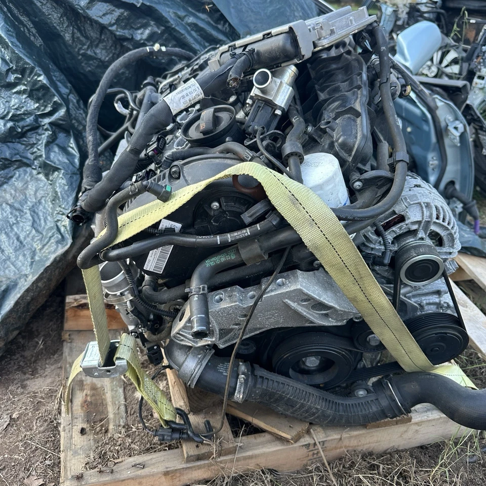 Volkswagen Golf GTI 2012-2013 2,0 L motor de gasolina turboalimentado OEM Foto 2 de 4