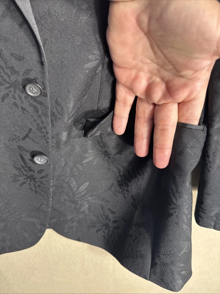 Esmoquin Ryan Seacrest 38S Negro Floral 2 Botones Cena Pico Satinado Brazos Cortos Foto 4 de 4