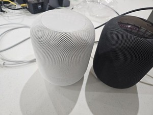Apple HomePod 2nd Gen Stereo Pair White & Midnight Siri Smart Speakers