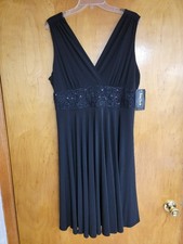 NWT RONNI NICOLE~Sz 16 Deep V- Black Swing Dress Slvless Cocktail Flare Stretch
