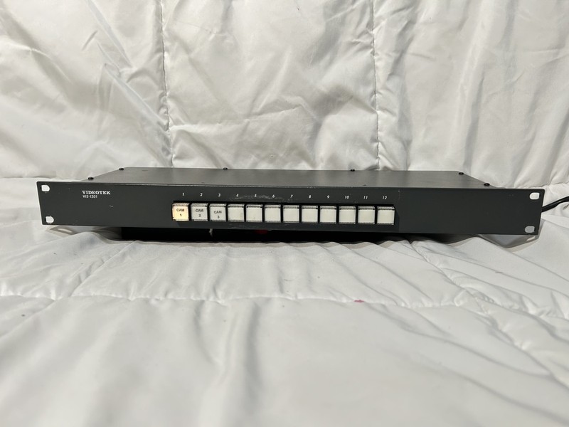 VIDEOTEK VIS-1201 VIDEO ROUTING SWITCHER Rack Mount Powers On