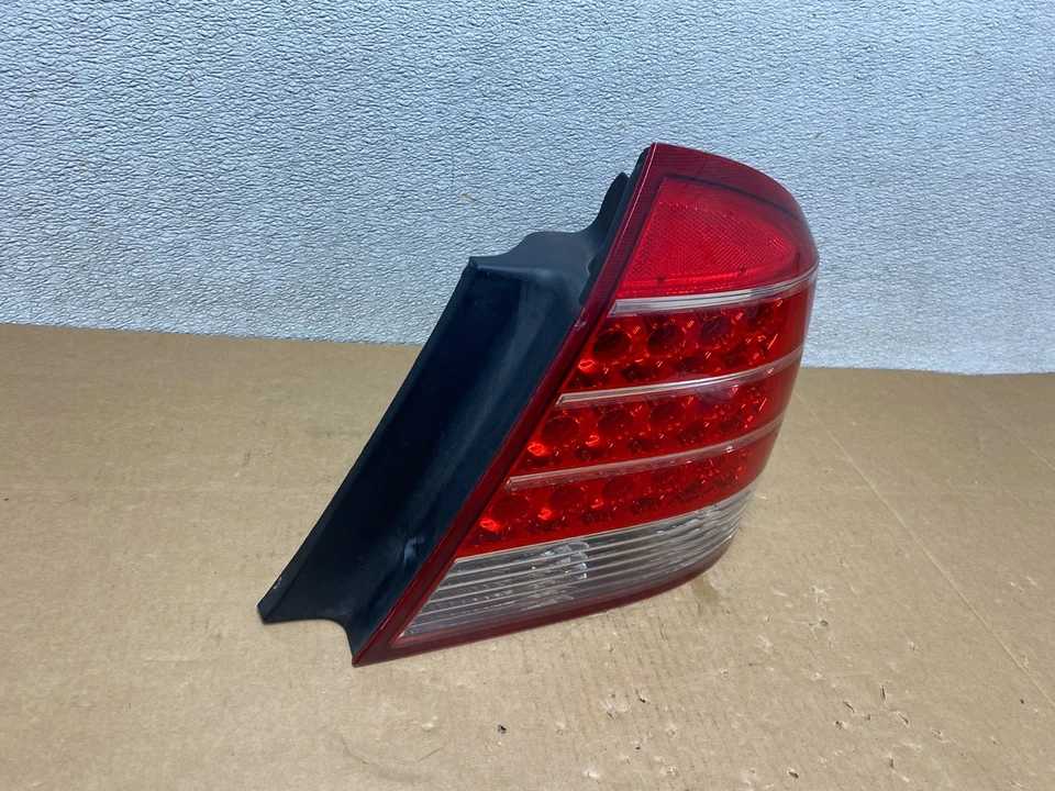 Luz trasera lateral derecha para pasajero derecho Mercury Montego 2005 2006 2007 V4875 DW Foto 3 de 4