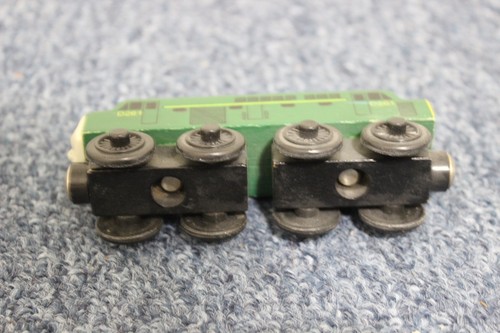 Thomas & Friends Wooden Railway Train Tank Engine D261 The Diesel EUC! - Picture 5 of 8
