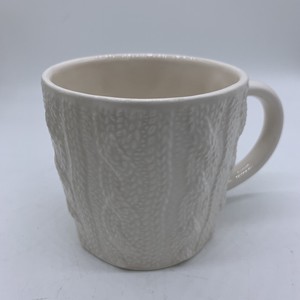 One Starbucks Ceramic Coffee Tea Mug Cup White Cable Knit Sweater 12oz 2008