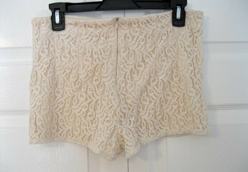 LACE Shorts JUNIORS Size M Zippers Cream Hot Pants Charlotte Russe Sexy - Picture 7 of 7