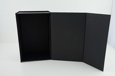 オークリー　非売品　ブックボックス LARGE Oakley Gift Box Black Cardboard w/Magnetic Flap 8 x 5 x 4