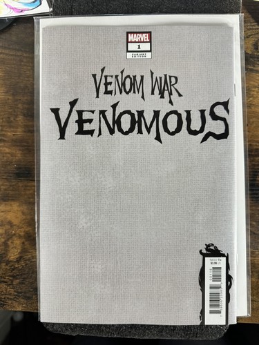 Venom war venomous #1 Derek Chue black widow virgin variant First Print - Picture 3 of 3