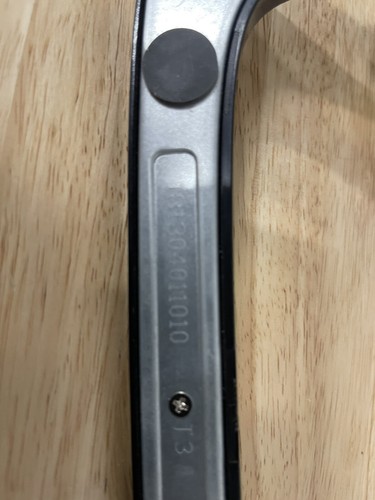 SHARP/VIZIO STAND 181304011010 USED IN VARIOUS MODELS. SCREWS ARE NOT INCLUDED - Picture 2 of 2