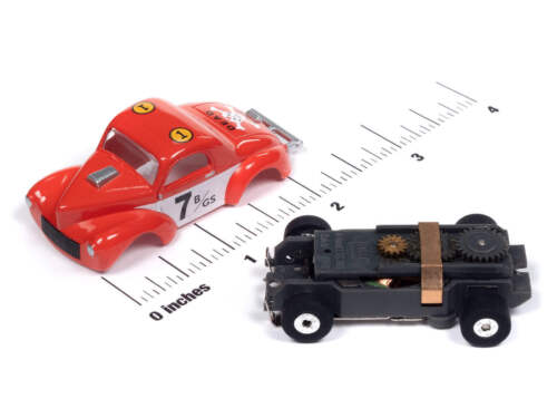 Auto World Thunderjet SC408-1B 1941 Willys Coupe Gasser rot mit Renngrafik HO - Bild 2 von 4