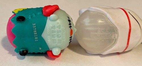 RARE DISNEY TSUM TSUM NIGHTMARE BEFORE CHRISTMAS FIGURES & STANDS SET OF 16 - Picture 11 of 20