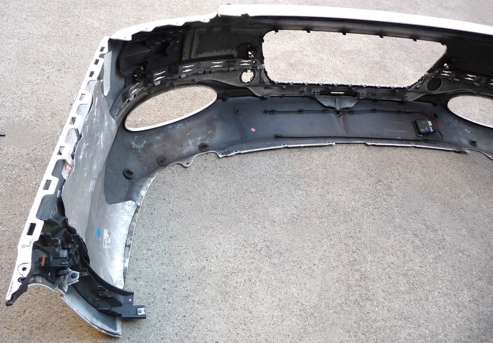 20-23 Bentley BY631 Flying Spur Sedan Rear Bumper & Lower Diffuser 3SD807511 OE
