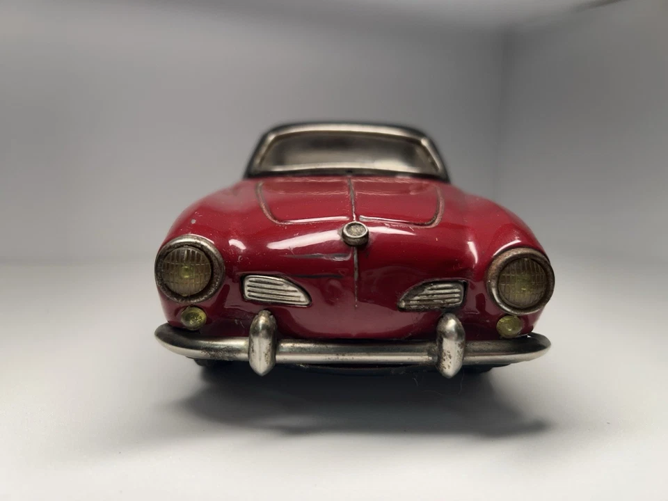 VINTAGE 1960’s  ASAHI ATC JAPAN VW KARMANN GHIA FRICTION 10” - Imagem 3 de 4