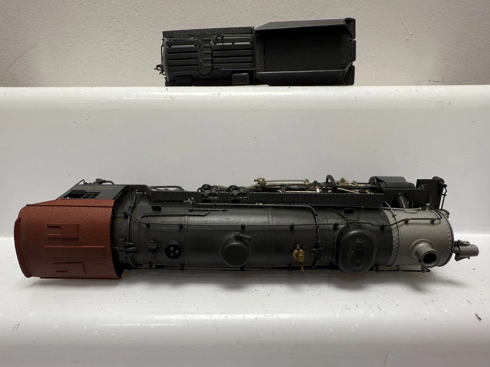 Locomotora de vapor y licitadora GEM de latón escala HO B&O MIKADO 2-8-2 - DNR Foto 3 de 4