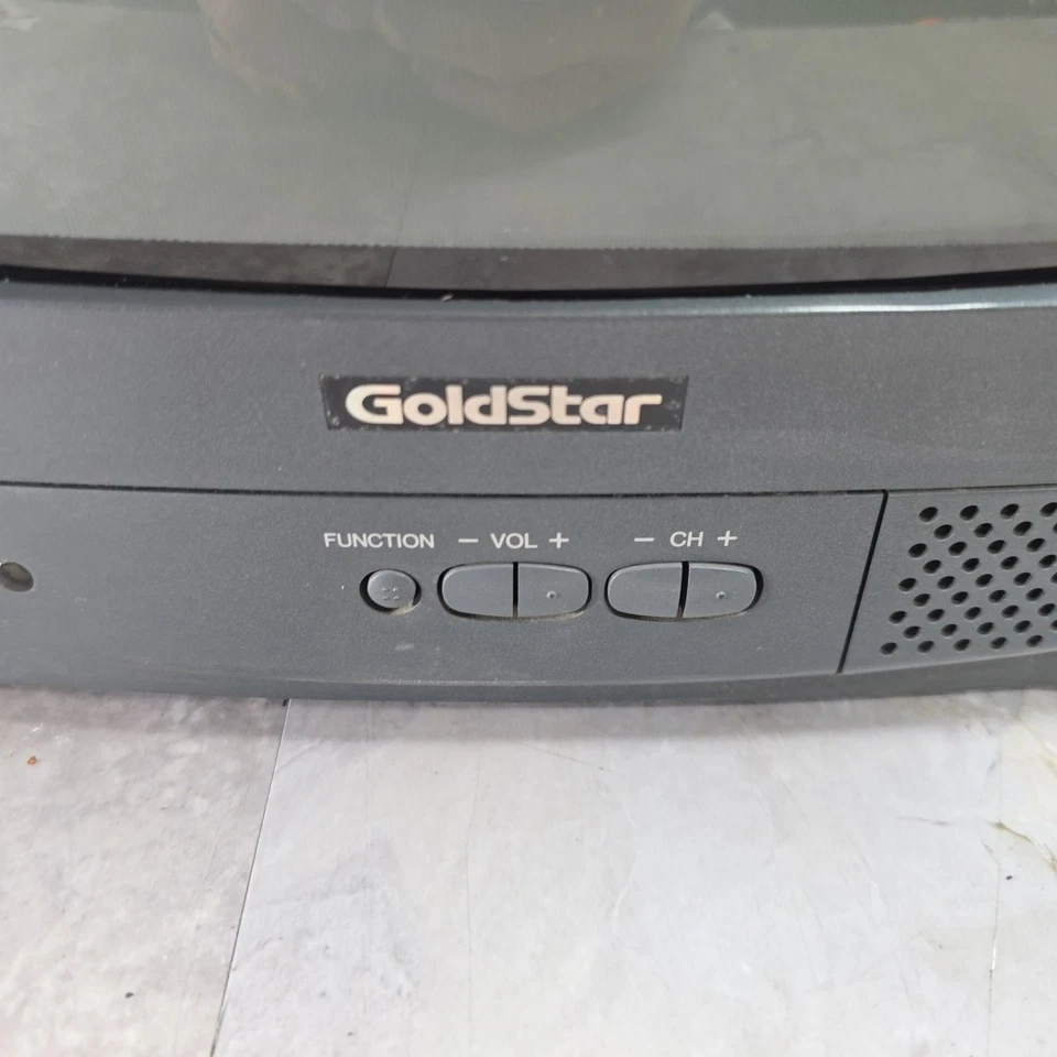 Goldstar GCT1304M CRT 13" Tube TV for Retro Gaming Tested & Working Fast Ship - Image 3 of 4