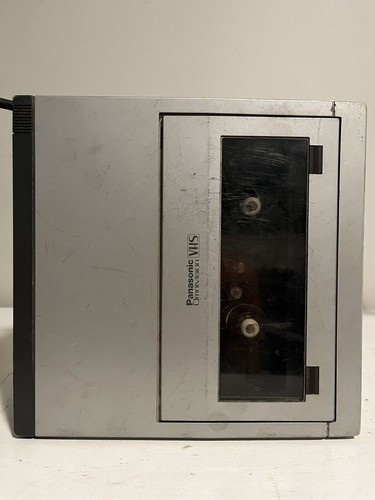 Vintage Panasonic Omnivision VHS VCR PV-5000 e sintonizzatore PV-A200 si accende LEGGI - Foto 16 di 17