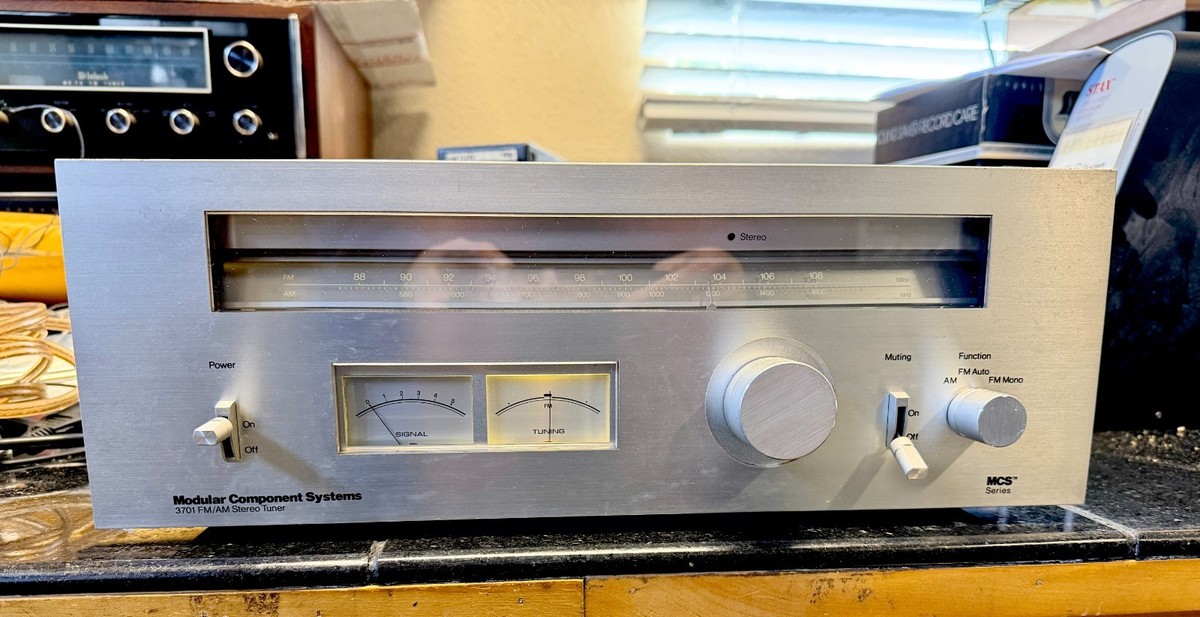 Vintage MCS Modular Component Systems Model 3701 FM/AM Stereo