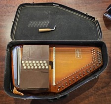 Oscar Schmidt Appalachian Autoharp
