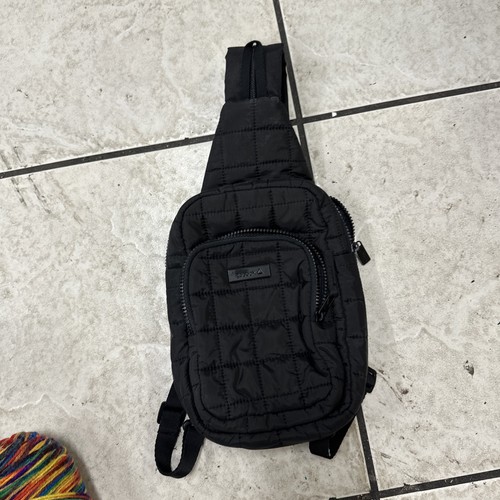 Reebok Crossbody, Sling Bag, Black, Quilted, Adjustable Strap, Athletic, Sports