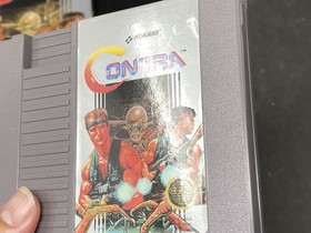 Contra (Nintendo NES 1988) w/ Box NO MANUAL