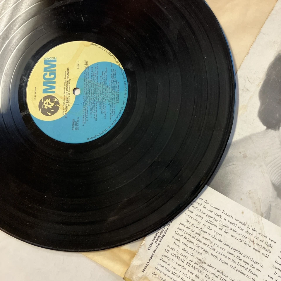 CONNIE FRANCIS - THE VERY BEST OF - CONNIE'S 15 BIGGEST HITS! (VINYL LP)  1968!! - Image 3 of 3