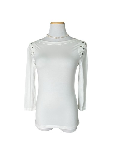 Camiseta Escada para mujer manga 3/4 blanca elástica remaches plateados Austria 34 XS S - Imagen 12 de 12