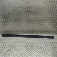 VW T-ROC A11 Linke Seite Kunststoff-Seitenschwellerabdeckung 2GA853855B 1.0 Benz