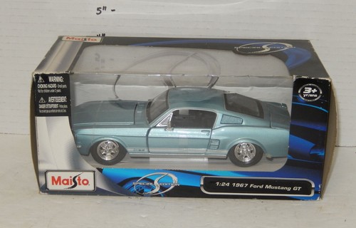 Maisto Special Edition 1967 Ford Mustang GT 1:24 Scale Blue