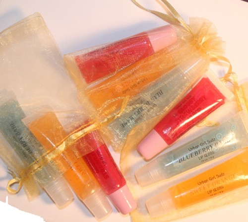 LIP GLOSS BUNDLES FOR GIFT GIVING, STOCKING STUFFERS, SECRET SANTA, LIP CARE - Picture 4 of 9