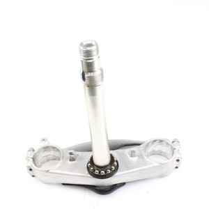 suzuki-gsxr600-gsxr600x-gsxr750-gsxr750x-FRONT-FORKS-CLAMP-LOWER-TRIPLE-TREE