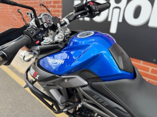 2017 Triumph Tiger 800 800 XCx Low - Picture 14 of 19