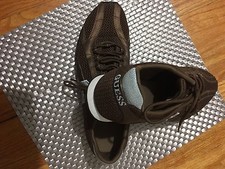 Unisex Women Woman Man Men GUESS Size 8.5