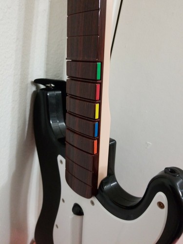 Rock Band Harmonix NWGTS2 Fender Stratocaster Inalámbrico para Nintendo Wii - Imagen 11 de 11