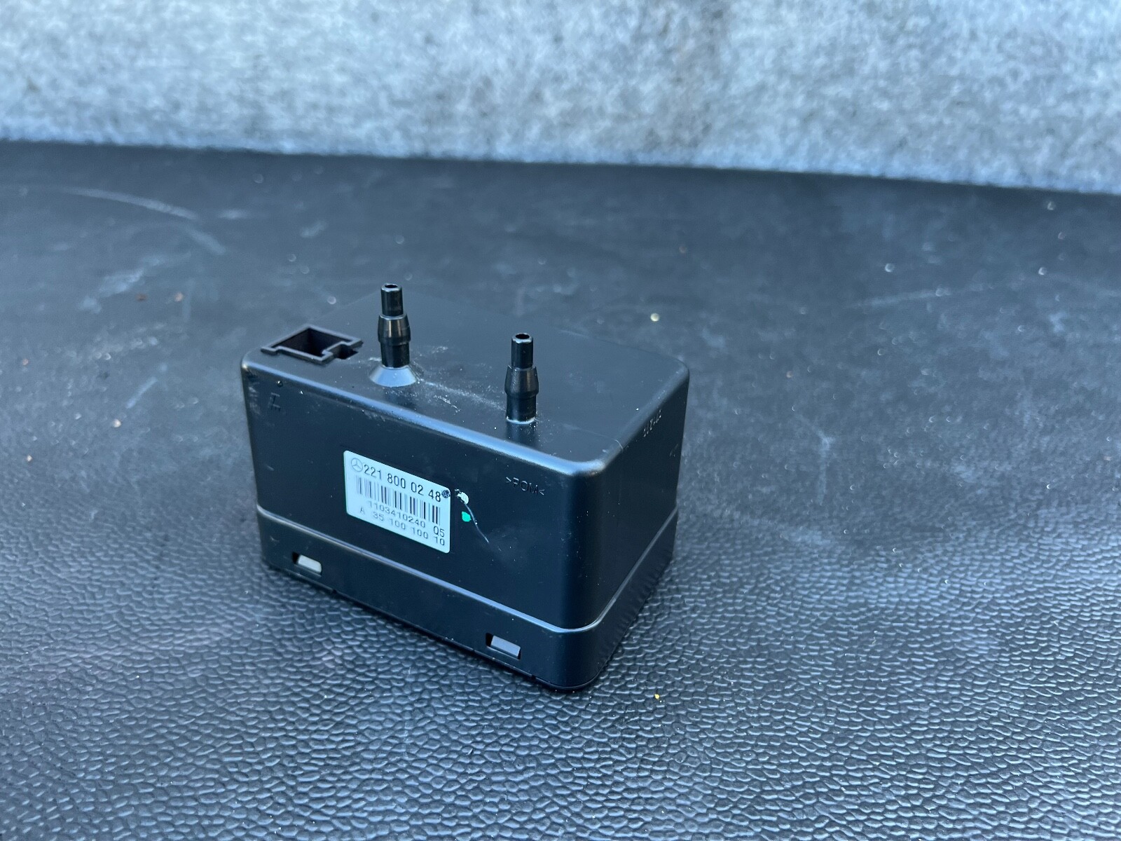 Central Locking Vacuum Pump 2218000248 Mercedes W221 W216 S600 S550 ...