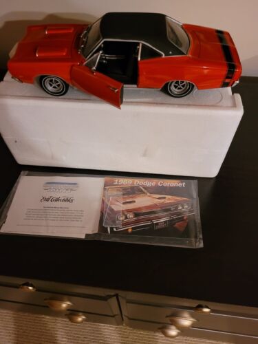 1969 DODGE CORONET R/T 426 HEMI BY ERTL COLLETIBLES 1:18 SCALE - Picture 2 of 3