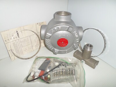  NEW   THERMON ECA-1 SX CABLE IN LINE SPLICE KIT 2'' CURLEE JUNCTION BOX  NOS