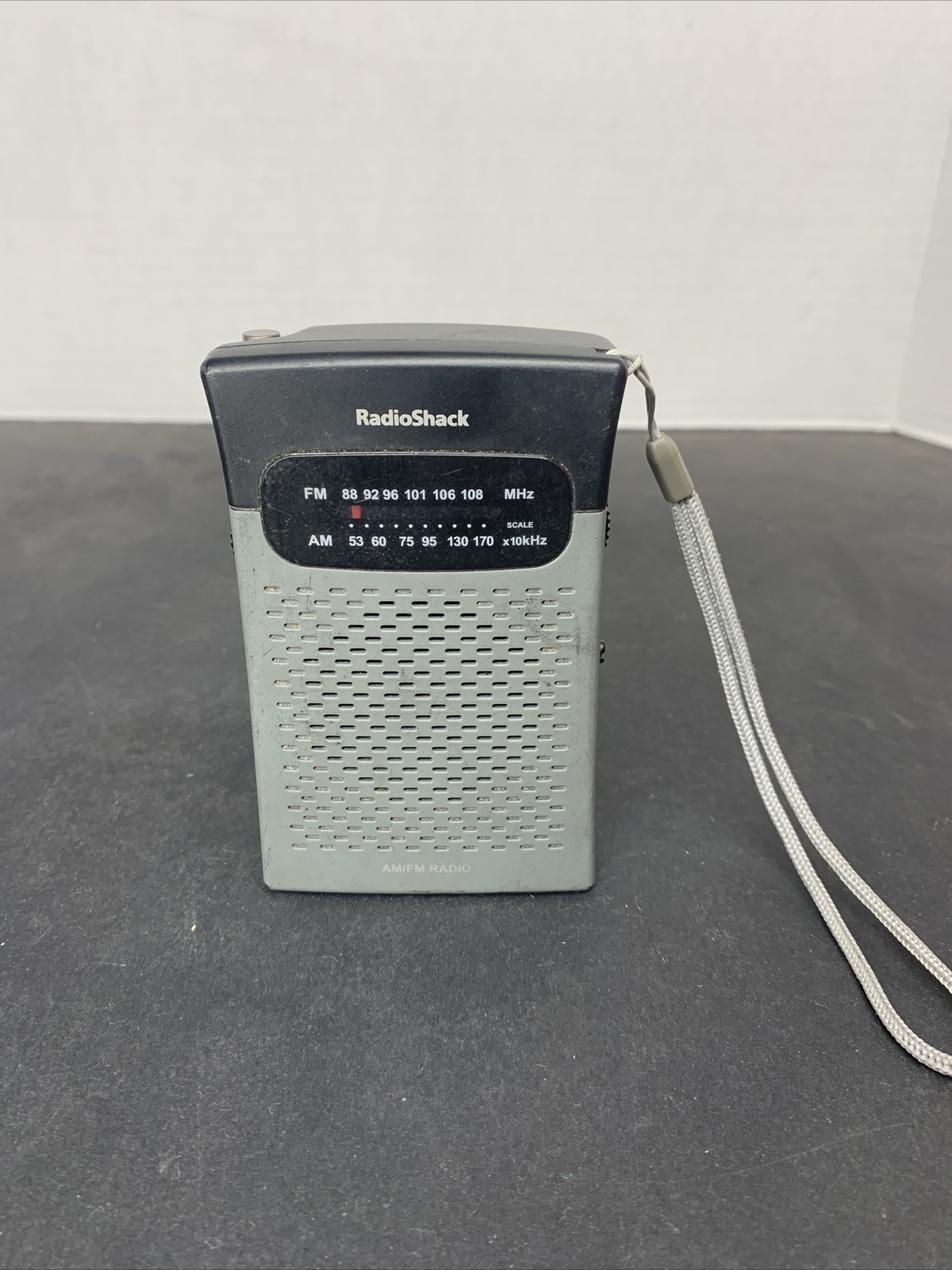RadioShack AM/FM Portable Pocket Radio *TESTED* Model 12586 eBay